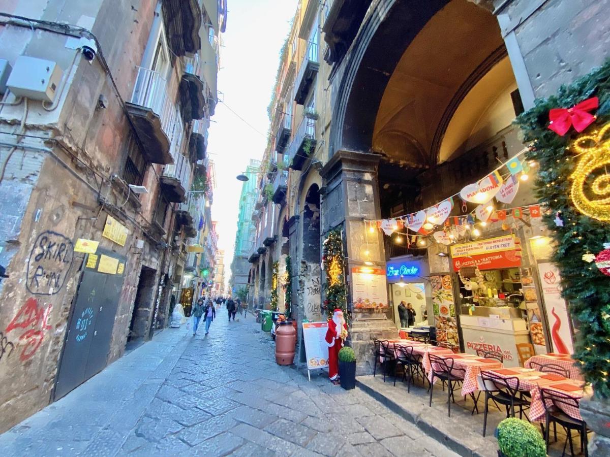 Al Decumano Holiday Napoli Eksteriør billede